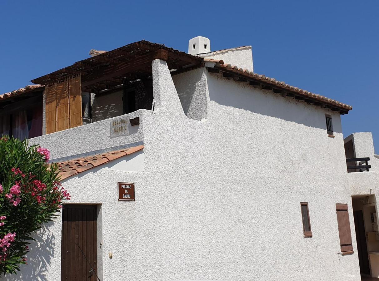 Studio des Saintes Esterno foto